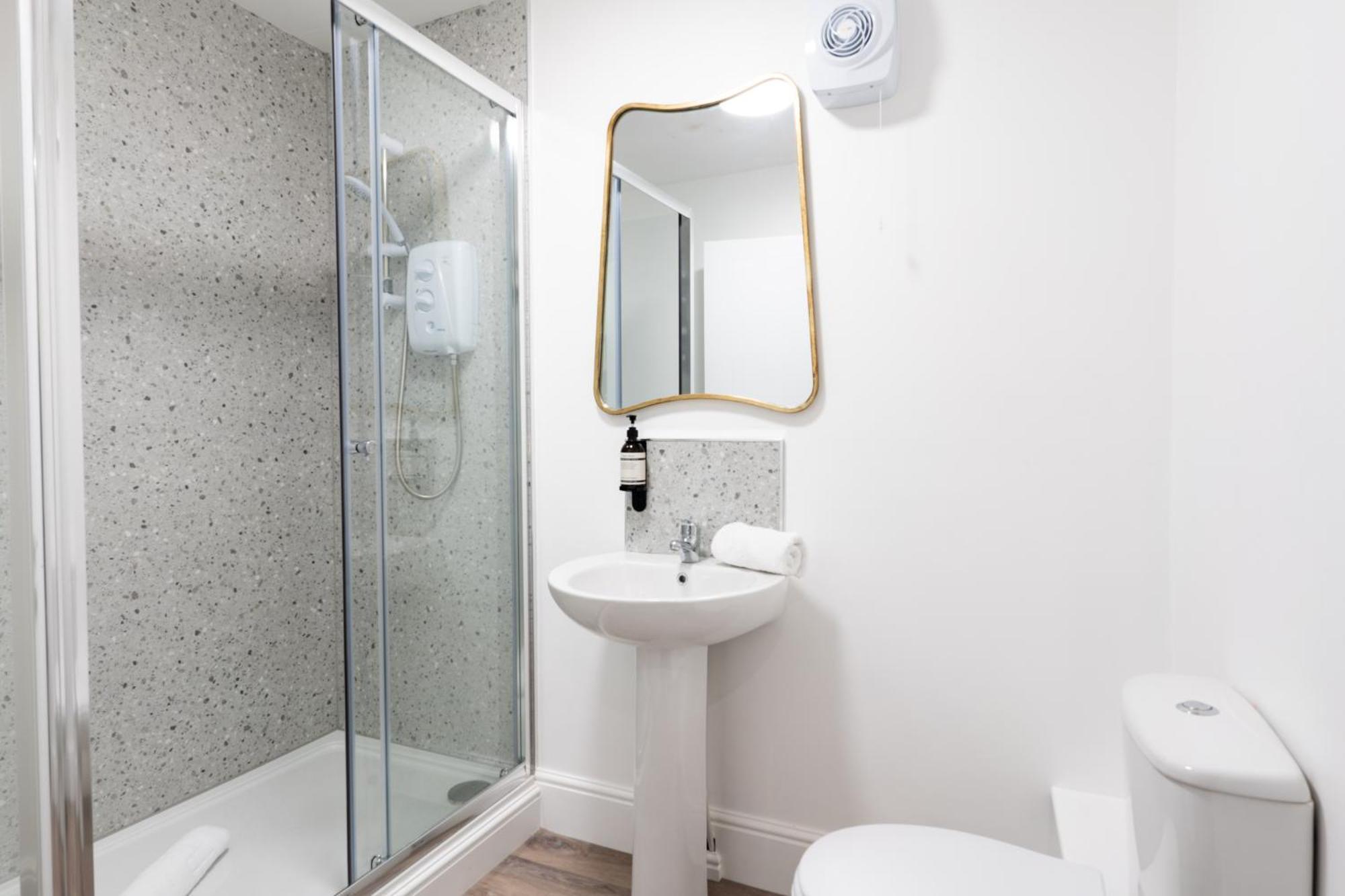 Wellington Place I Your Apartment Μπρίστολ Εξωτερικό φωτογραφία