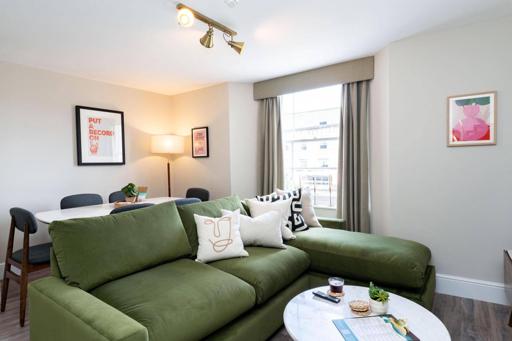Wellington Place I Your Apartment Μπρίστολ Εξωτερικό φωτογραφία