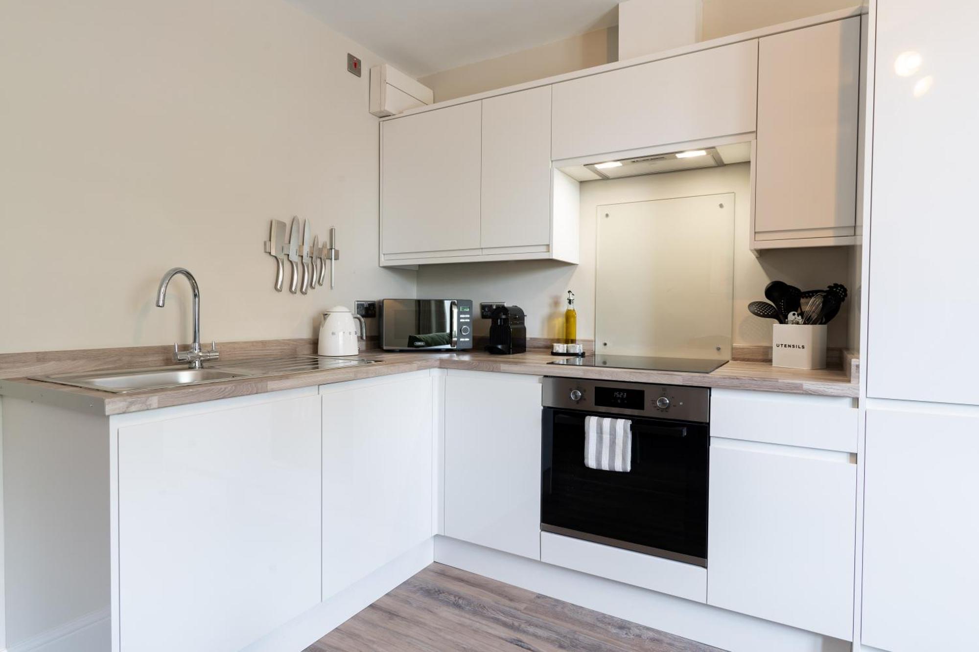 Wellington Place I Your Apartment Μπρίστολ Εξωτερικό φωτογραφία